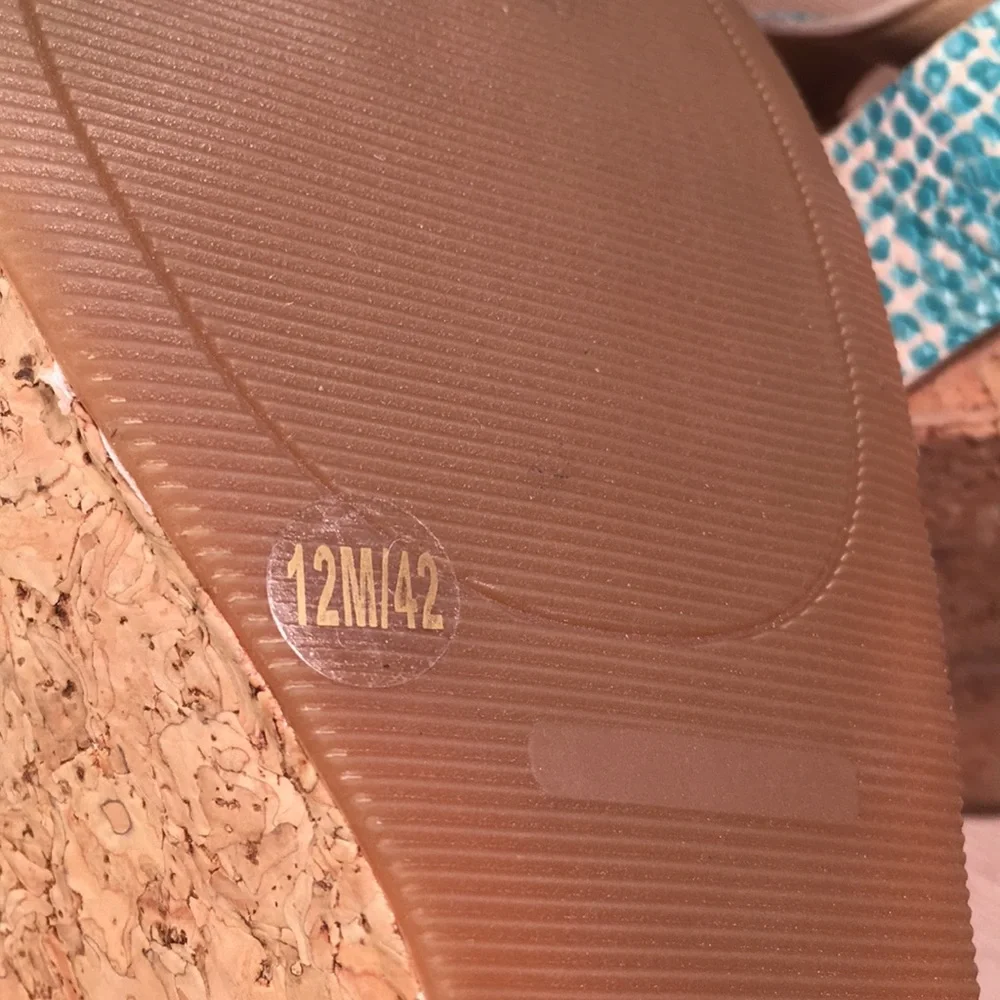 Lucky Brand NWOT cork wedge leather sandal